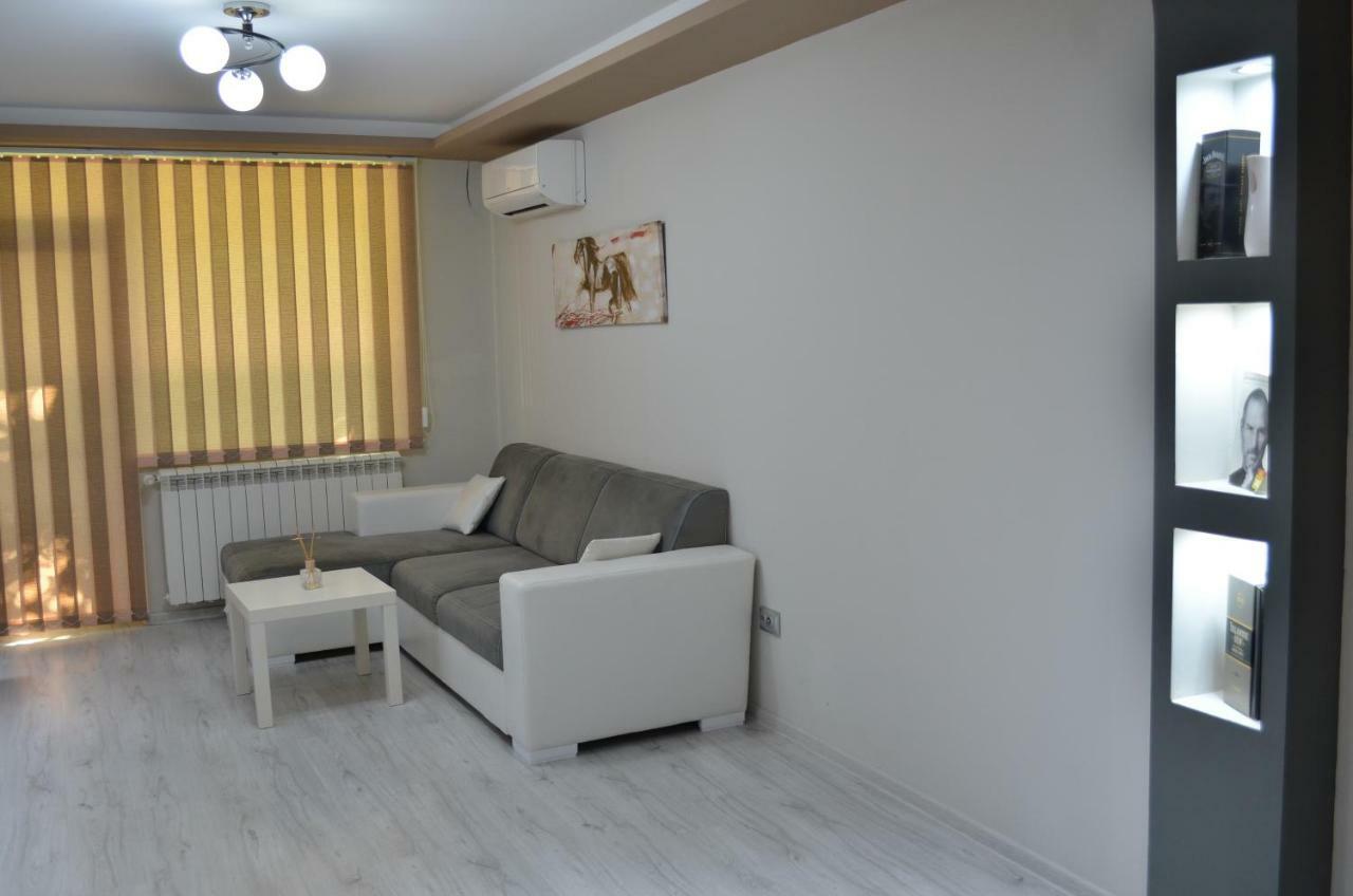 Luxury Apartment Near Varna, Located In Targovishte Exteriér fotografie